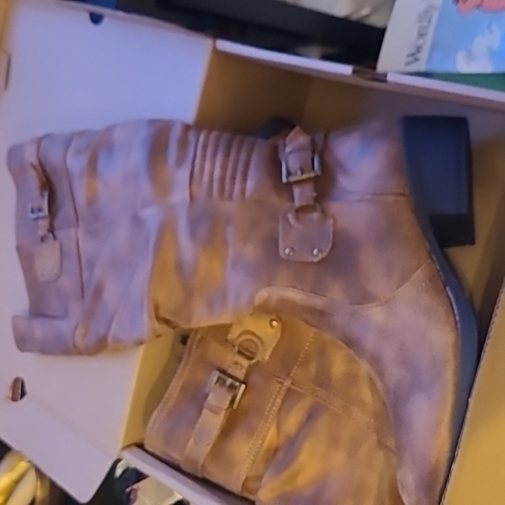 Mari A. Heeled Boots